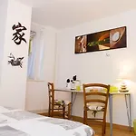 D'hotes Au Coeur De Nancyb&b Proche Gare De Bed & Breakfast 2*