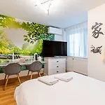 Bed & Breakfast D'hotes Au Coeur De Nancyb&b Proche Gare De 2*