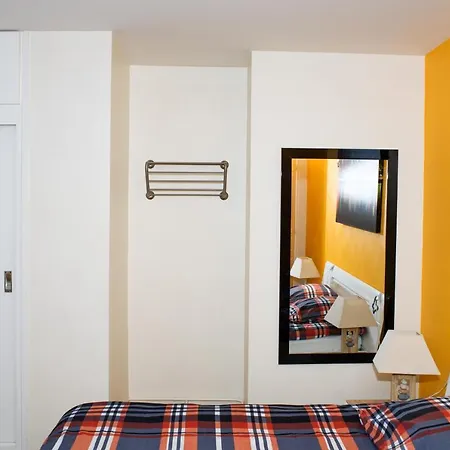 Bed and Breakfast D'hotes Au Coeur De Nancyb&b Proche Gare De 2*