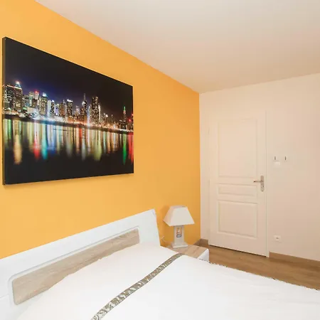 D'hotes Au Coeur De Nancyb&b Proche Gare De Panzió 2*