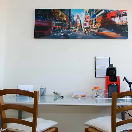 Panzió D'hotes Au Coeur De Nancyb&b Proche Gare De 2*