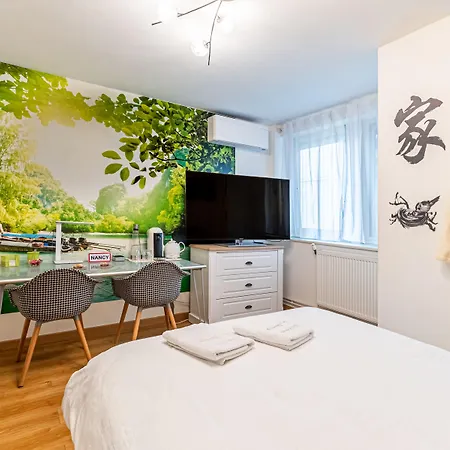 Bed & Breakfast D'hotes Au Coeur De Nancyb&b Proche Gare De 2*