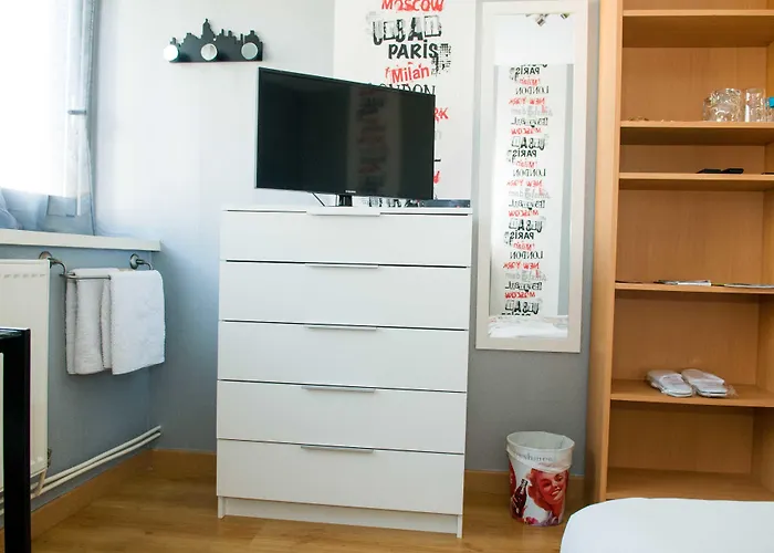 D'hotes Au Coeur De Nancyb&b Proche Gare De Bed & Breakfast