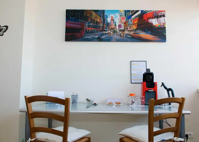 Bed & Breakfast D'hotes Au Coeur De Nancyb&b Proche Gare De 2*